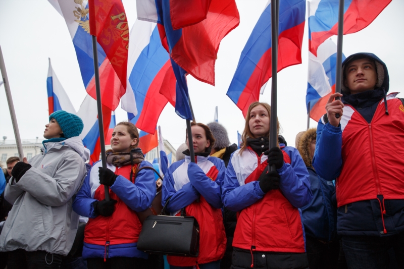 В Чувашии 5 тысяч человек отпраздновали годовщину присоединения Крыма к России