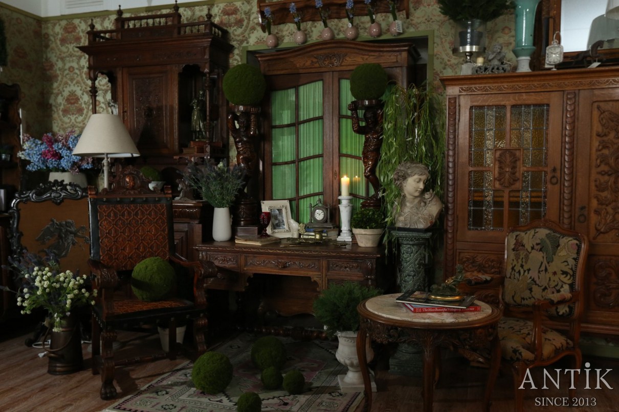 В Чебоксарах продают красивую мебель с красивой историей "Антик"