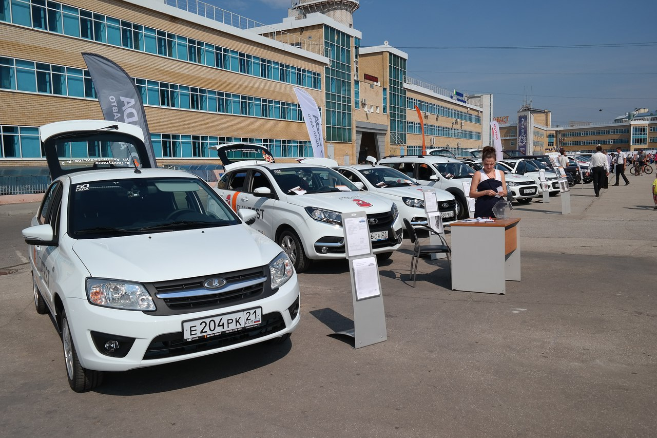Дачный сезон с «Диал-Авто» начинается с выгоды на автомобили Lada  до 110 тысяч рублей