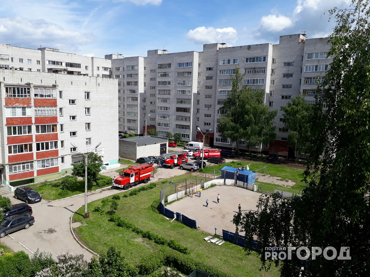 Житель Новочебоксарска жарил шашлыки на балконе и напугал соседей