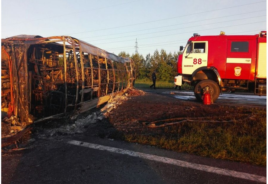 В Татарстане в аварии погибли 14 пассажиров автобуса