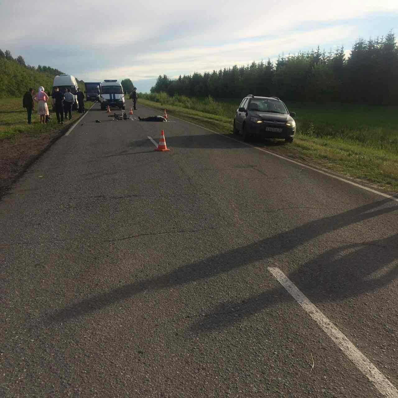 В Комсомольском районе на пустой дороге насмерть сбили велосипедиста