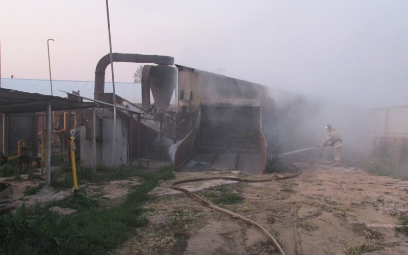 В Моргаушском районе сгорели большие запасы муки