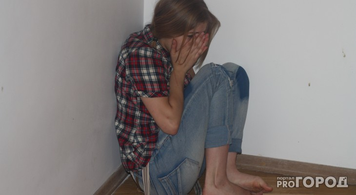 В Чувашии на девушку в наушниках накинули мешок и изнасиловали