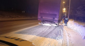 Полицейские спасали водителей, заглохших на дорогах Чувашии в 30-градусный мороз 