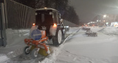 Чебоксарские дорожники уже сутки борются с последствиями сильнейшего снегопада