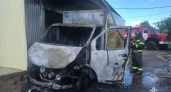 В Чувашии загорелась "Газель Некст" у жилого дома