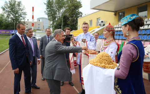 Президент Татарстана приехал на федеральный Сабантуй в Чувашию