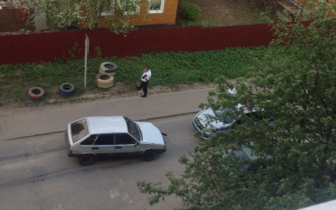 В Чебоксарах подростки, пытаясь скрыться от ДПС, врезались в Mazda