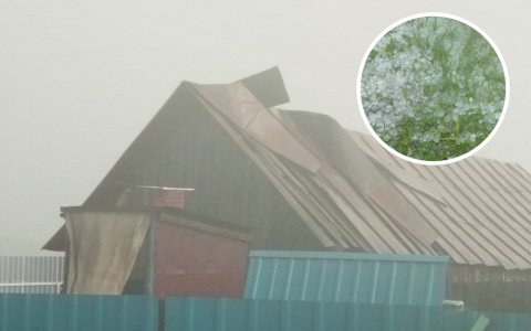 На Ибресинский район обрушилась буря: срывало крыши, выпал град