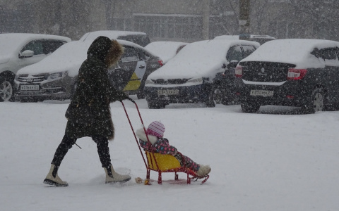 Жителей Чувашии ждут снежные выходные: пора доставать лыжи и санки