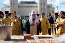 В Чебоксарах Патриарх Кирилл заложил памятную капсулу в соборе преподобного Сергия Радонежского