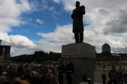 В Чебоксарах открыли памятник кораблесстроителю Алексею Крылову