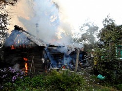 Пожары в Чувашии: сгорело 4 тонны сена, бревенчатая баня и дровяник