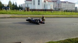 В Чебоксарах троллейбус сбил мотоциклиста