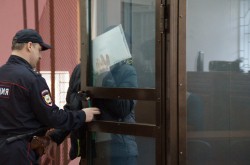 В Новочебоксарске осудили мужчину, который пнул полицейского ниже пояса