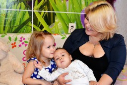 Российская певица Леся Ярославская призывает помочь ребенку из Новочебоксарска