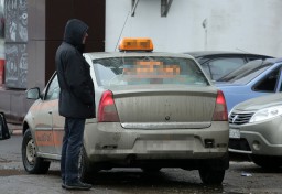 В Чебоксарах 36-летний мужчина угнал машину такси