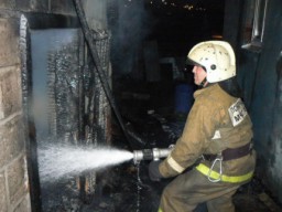 В Чувашии огонь за сутки уничтожил два дома и повредил баню