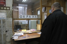 В Новочебоксарске связали охранницу завода и ограбили кассу
