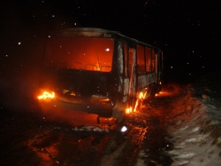 В Алатырском районе загорелся автобус во время движения