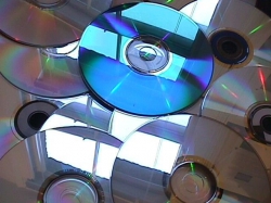 В Чебоксарах полицейские изъяли «пиратские» диски
