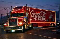 Новогоднее настроение в Чебоксары привезет знаменитый караван Coca-cola