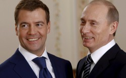 Путин и Медведев первыми поздравили Игнатьева с наступающим 23 Февраля