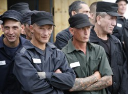 В чувашской колонии заключенные ради беспорядков избили охранника