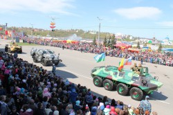 Фоторепортаж парада в честь 70-летия со дня Победы в Чебоксарах