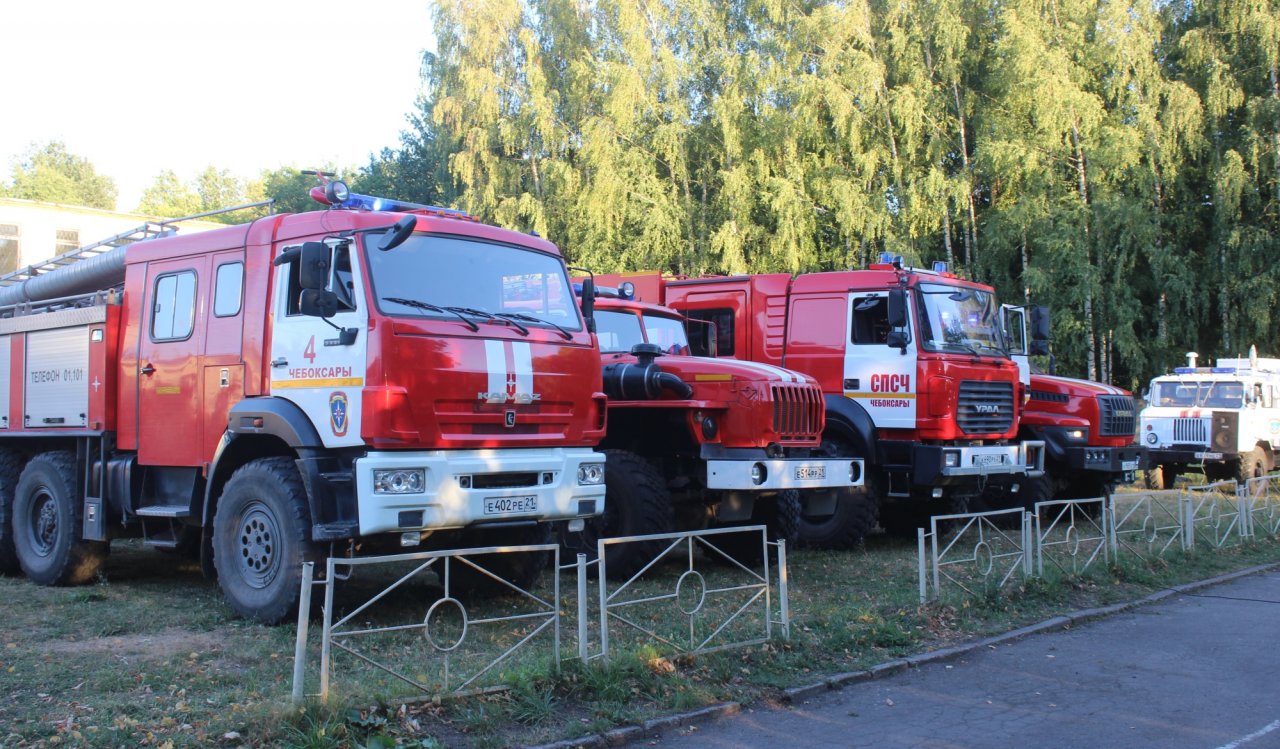 Огнеборцы Чувашии спасли леса Нижегородской области