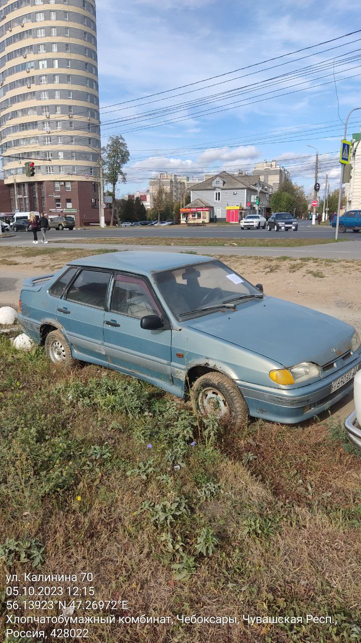 Власти Чебоксар грозятся увезти на штрафстоянку восемь машин, хозяева  которых исчезли