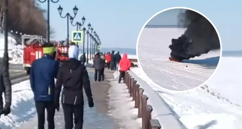 Фото к статье: На Московской набережной Чебоксар сгорел снегоход