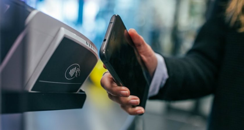 Почему цифровая "СберКарта" стала альтернативой привычной банковской карте