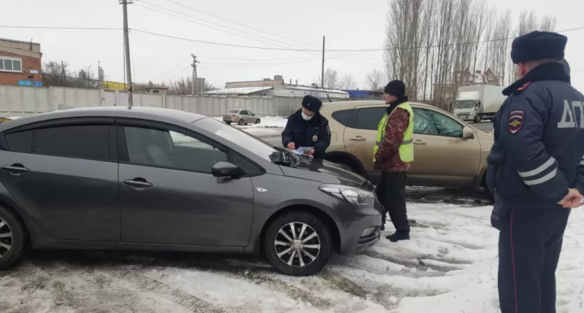 Фото к статье: Нелегальных таксистов в Чувашии собираются ловить каждую неделю