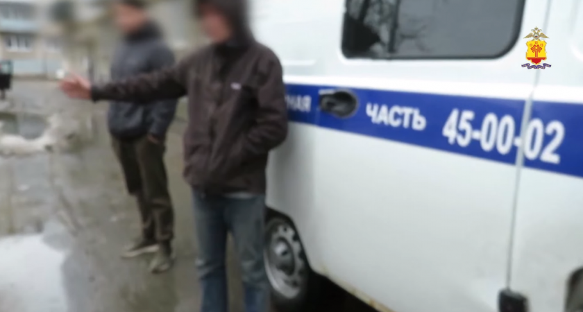 В Чебоксарах поймали автовора: бил стекла и вырывал видеорегистраторы