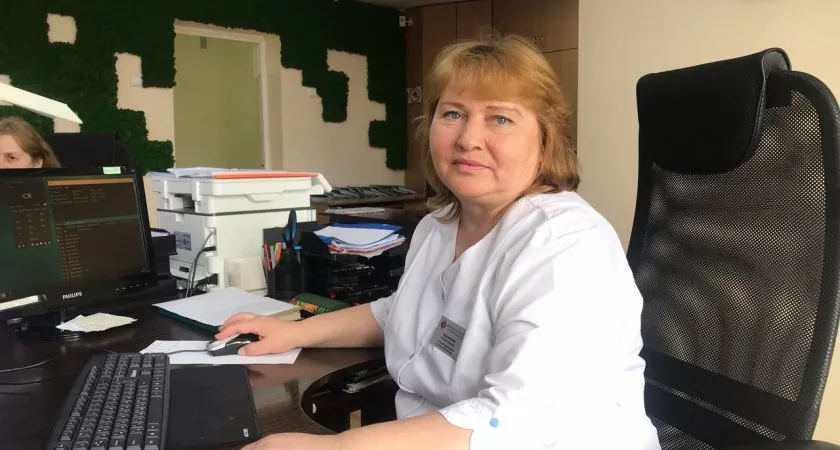 Фото к статье: Врач скорой помощи приняла роды по телефону: “К приезду бригады ребенок уже был в пеленке"