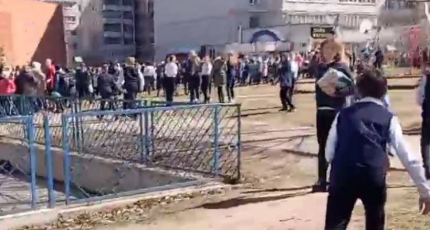 В чебоксарской школе сработала пожарная сигнализация: детей отправили домой