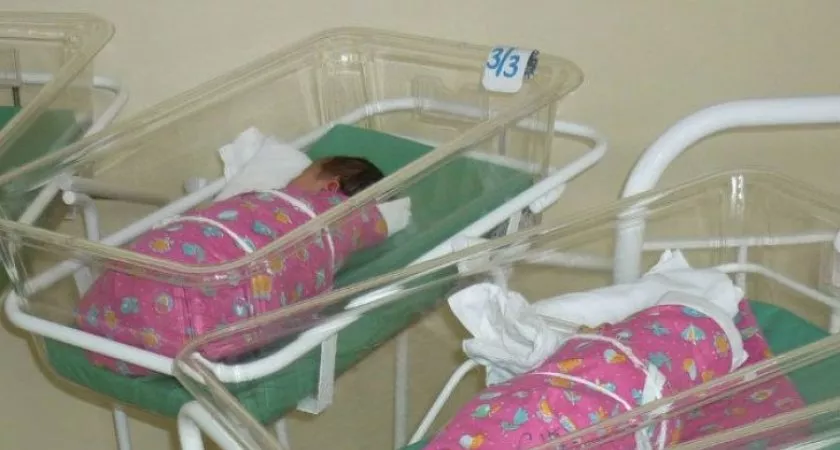 Фото к статье: В чебоксарской семье родились девочки-двойняшки, которым дали нетипичные имена
