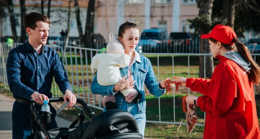 Фото к статье: Один день в Чебоксарах будут бесплатно раздавать георгиевские ленточки