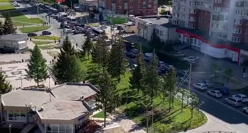 Фото к статье: Утро в Юго-Западном районе начинается с двухкилометровой пробки