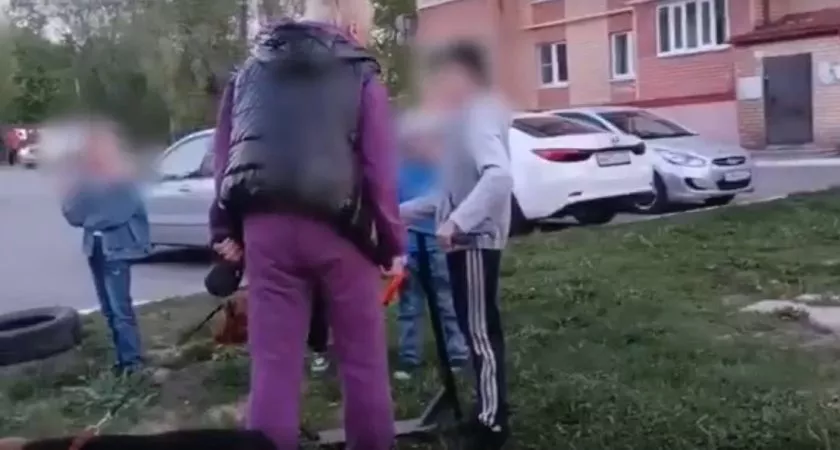 Фото к статье: Жительница Цивильска устроила скандал с местными ребятами: в ход пошли мат и сила