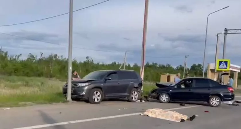 Фото к статье: В аварии на трассе М-7 в Чебоксарском районе погиб человек