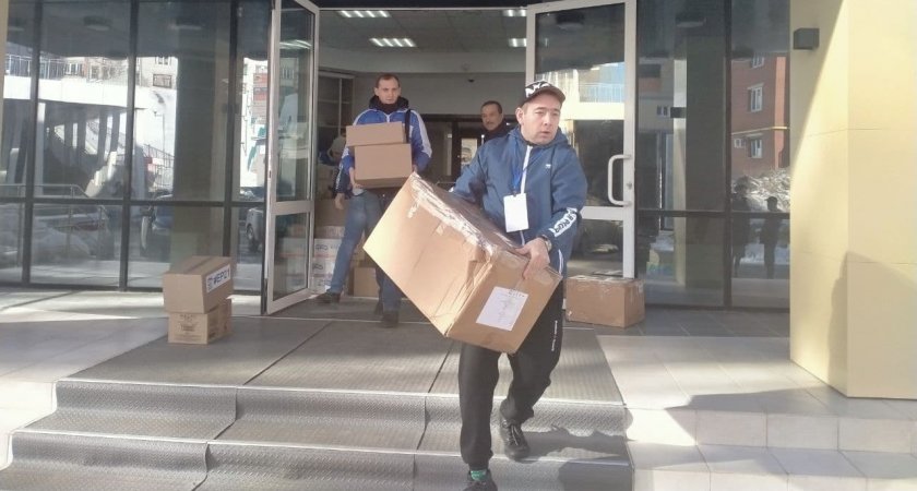 В ЕР обсудили вопросы доставки гуманитарных грузов жителям Донбасса