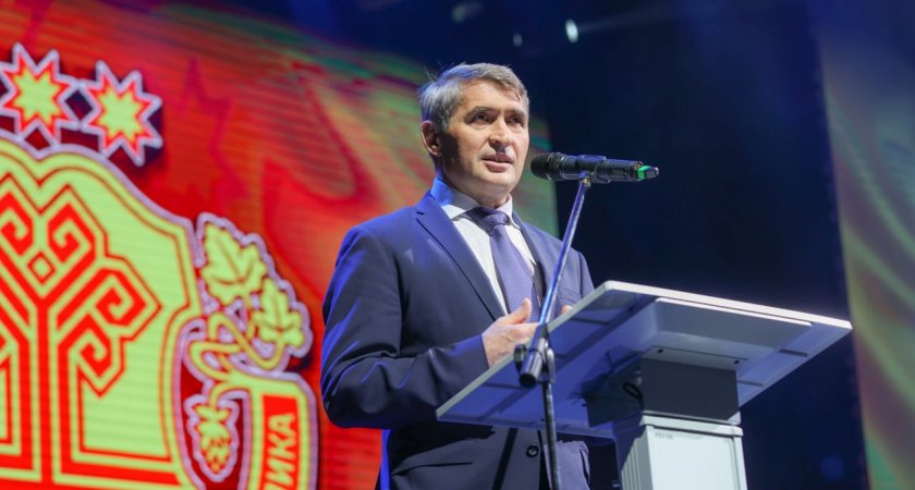 Николаев рассказал, какие еще многодетные семьи поддержат в республике