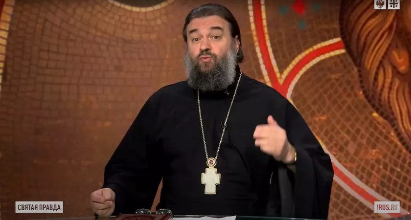 Фото к статье: Священник Андрей Ткачев назвал чувашский "Рунический путь" дрянью: "Это страшное безумие"