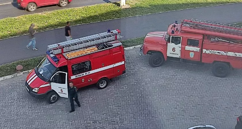 Фото к статье: В Чебоксарах жилец намеренно спалил съемную квартиру и сбежал