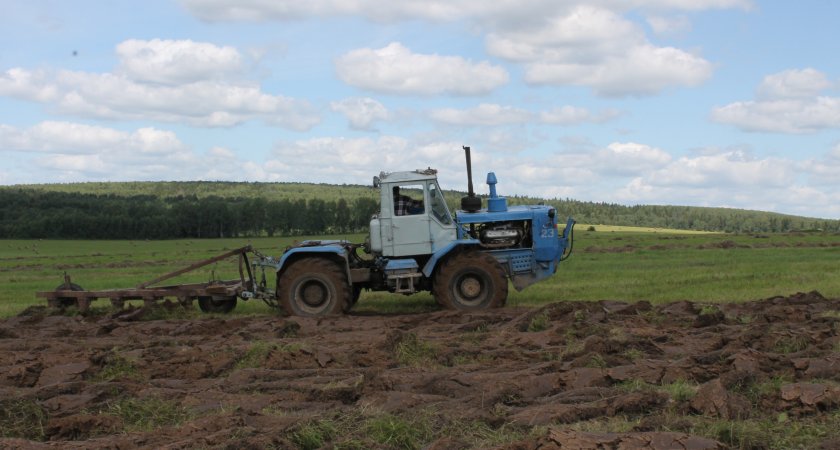 Житель Чувашии перечислил за несуществующий трактор 370 тысяч рублей