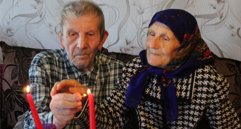 В Чувашии наградили мужа и жену, которые вместе более 70 лет