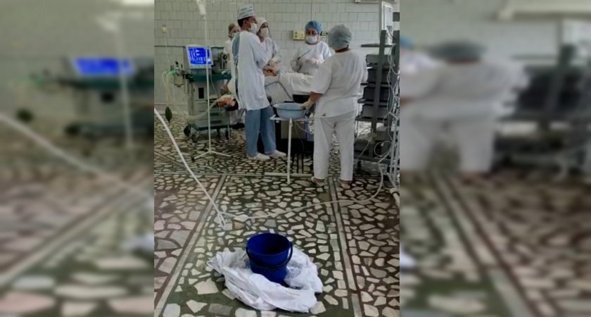 Хирурги Цивильской ЦРБ оперируют под капающим с потолка дождем